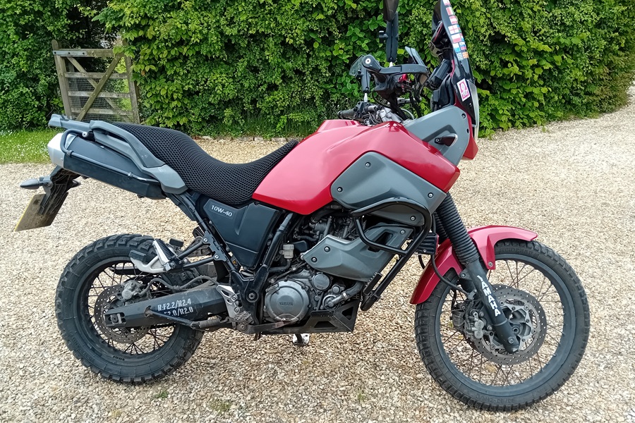 Yamaha XT660Z in motorbike storage